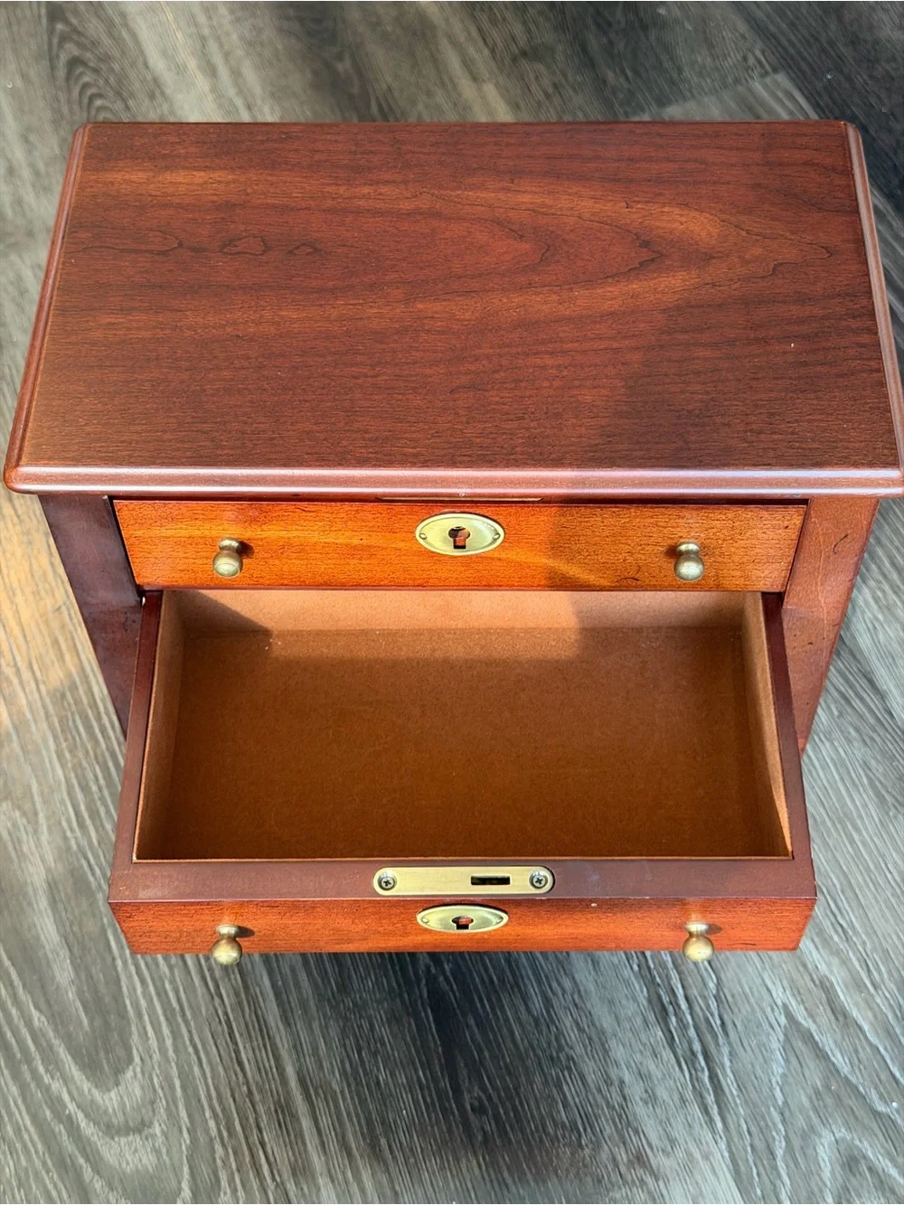 Global Views Inc Wood Jewelry Box Chest Lockable 3 Drawer w/ 2 Keys Brown